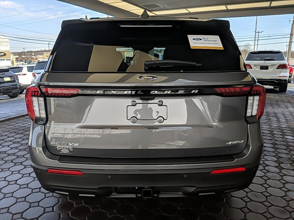 Certified 2025 Ford Explorer Active image 4
