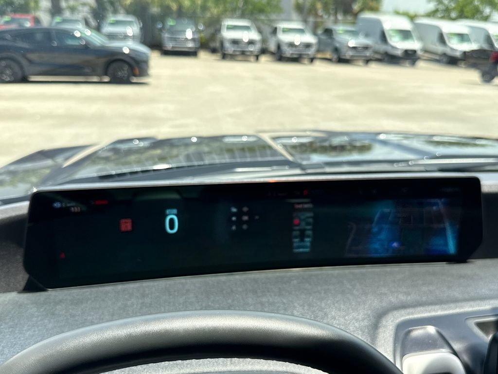 Certified 2025 Ford Expedition Active RWD image 18