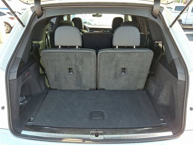 Used 2025 Audi Q7 3.0T Prestige w/ Prestige Package image 33