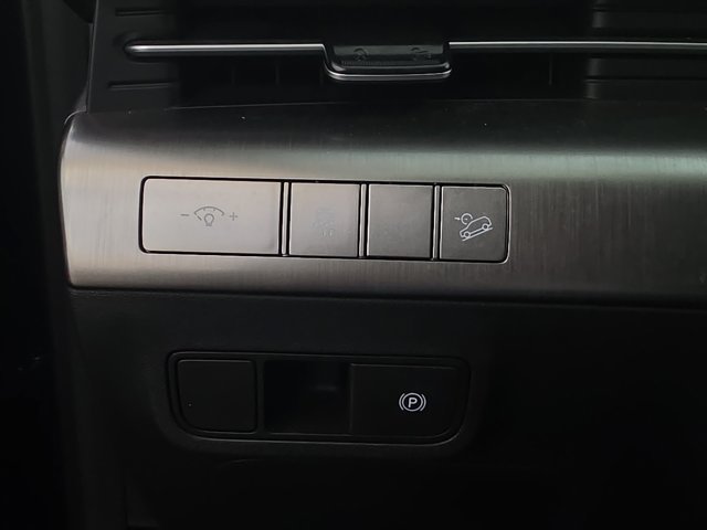Used 2026 Hyundai Kona SEL Sport FWD image 24