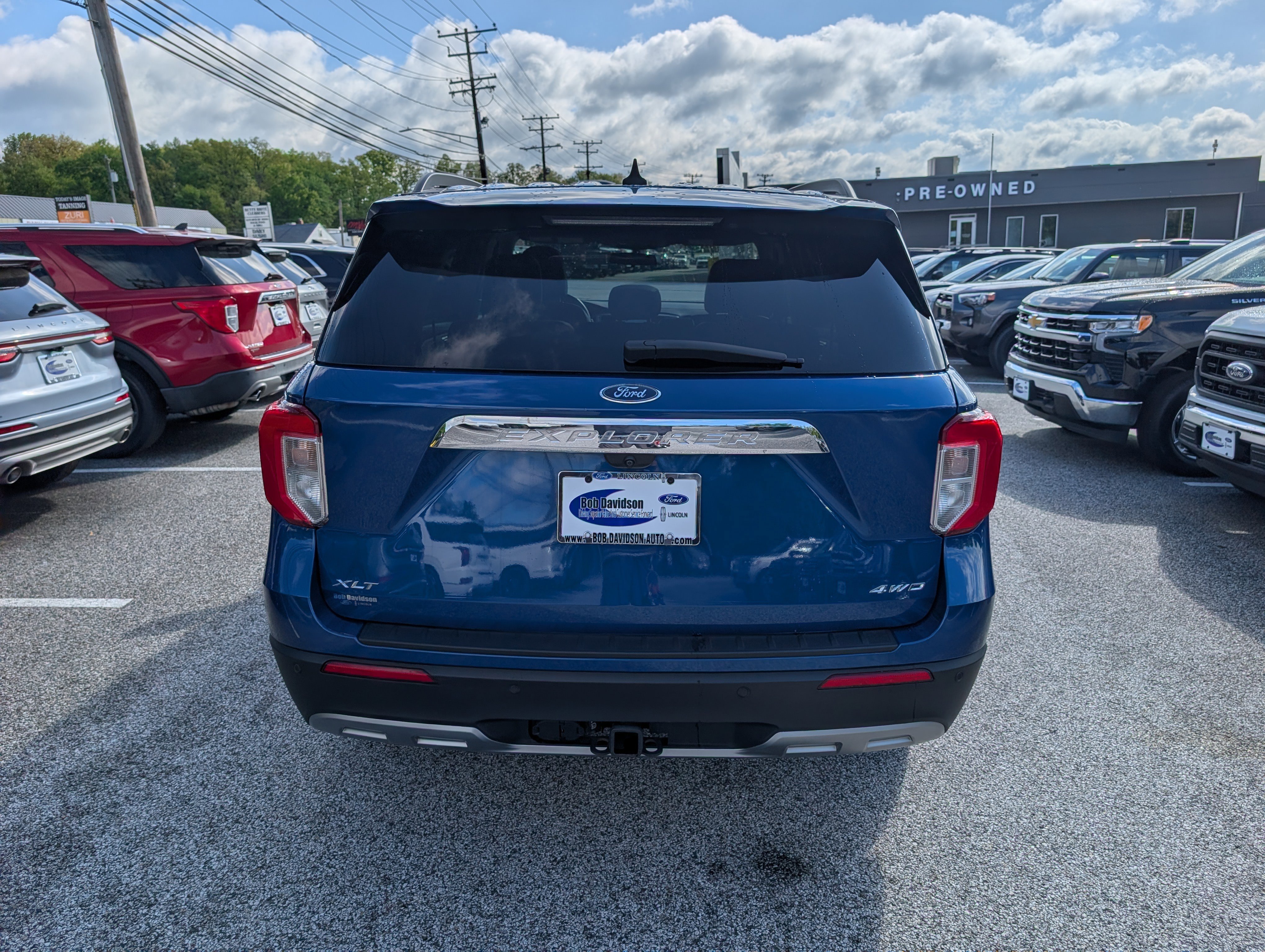 Certified 2023 Ford Explorer XLT w/ Equipment Group 202A AWD/4WD image 6