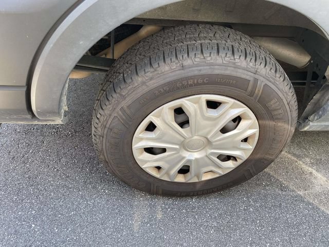 Certified 2024 Ford Transit 350 XLT RWD image 9