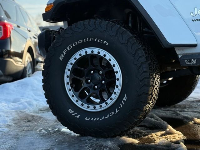 Used 2019 Jeep Wrangler Unlimited Sahara w/ Uconnect 4C Nav & Sound Group image 46