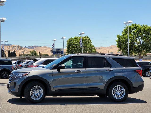 Certified 2026 Ford Explorer Active RWD image 7
