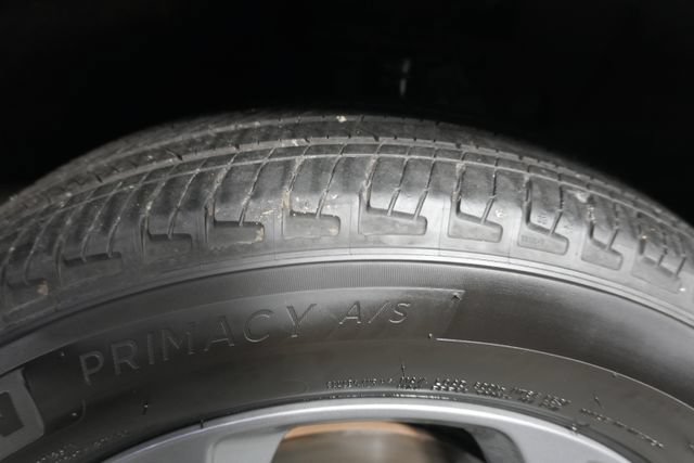 Certified 2025 Ford Escape ST-Line Select AWD/4WD image 10