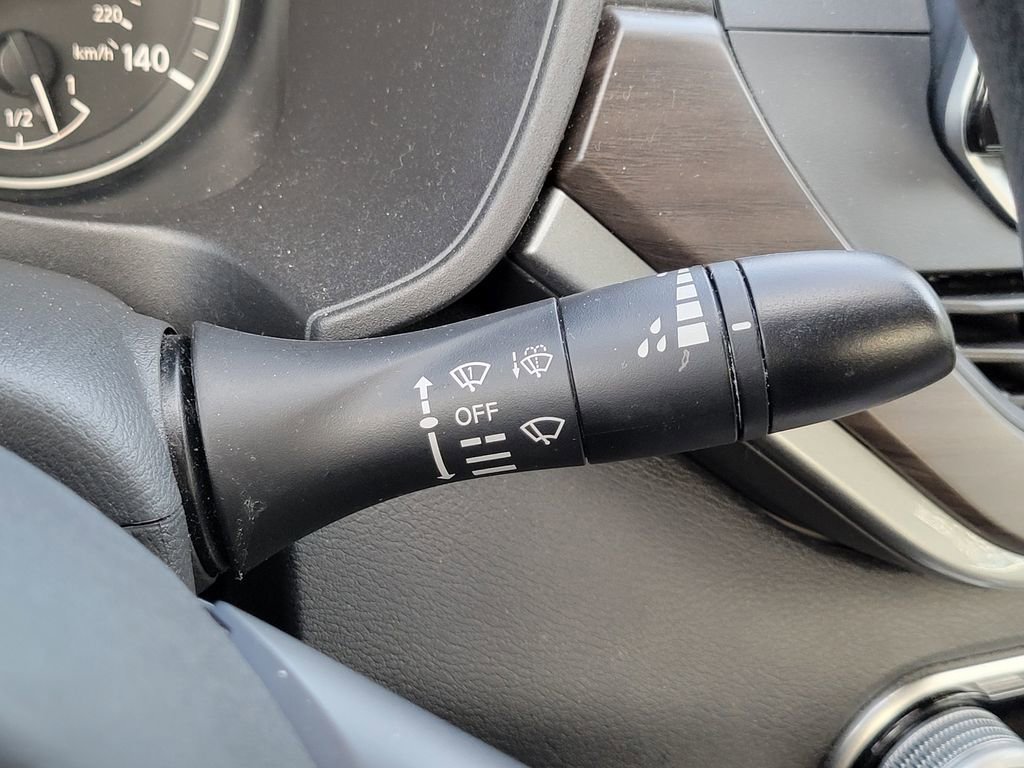 Used 2024 Nissan Altima 2.5 SV image 28