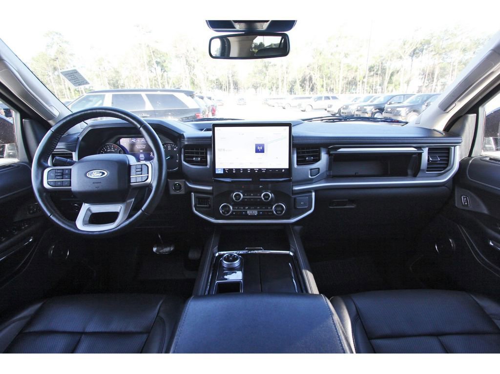 Certified 2022 Ford Expedition XLT RWD image 14