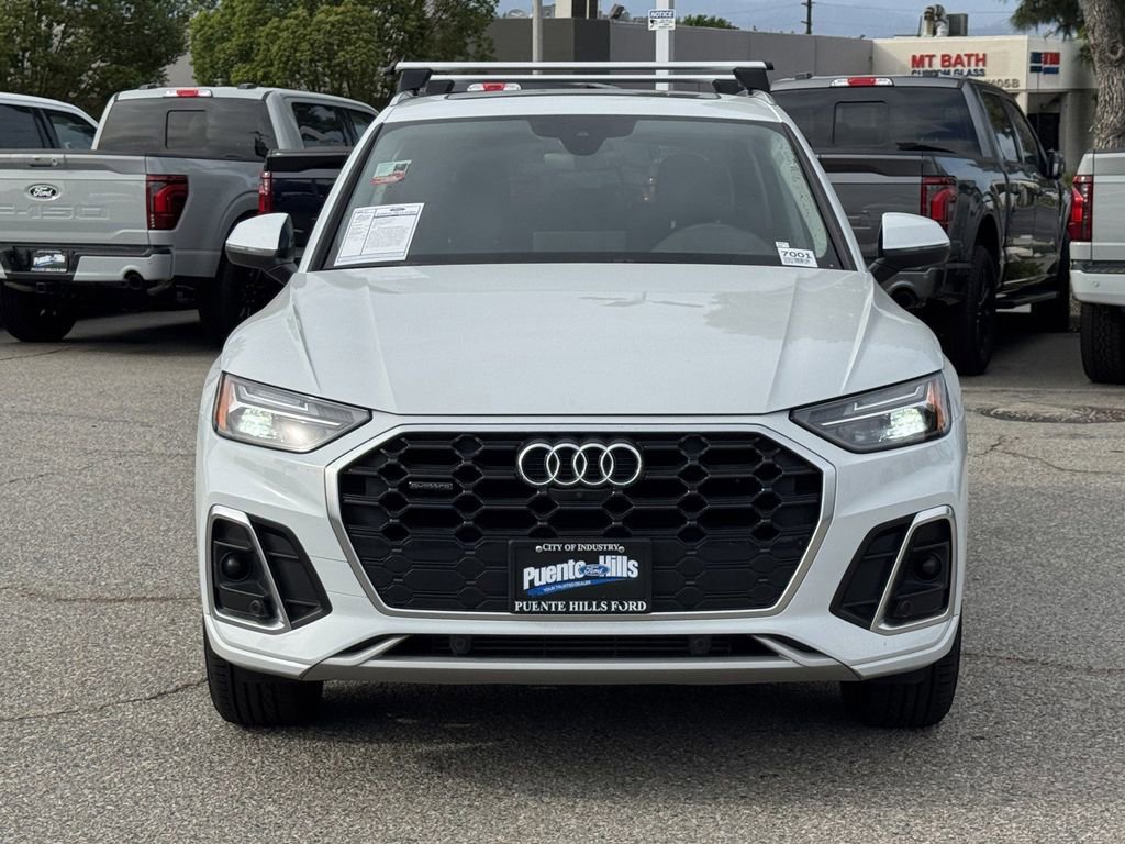 Used 2024 Audi Q5 2.0T Premium Plus AWD/4WD image 2