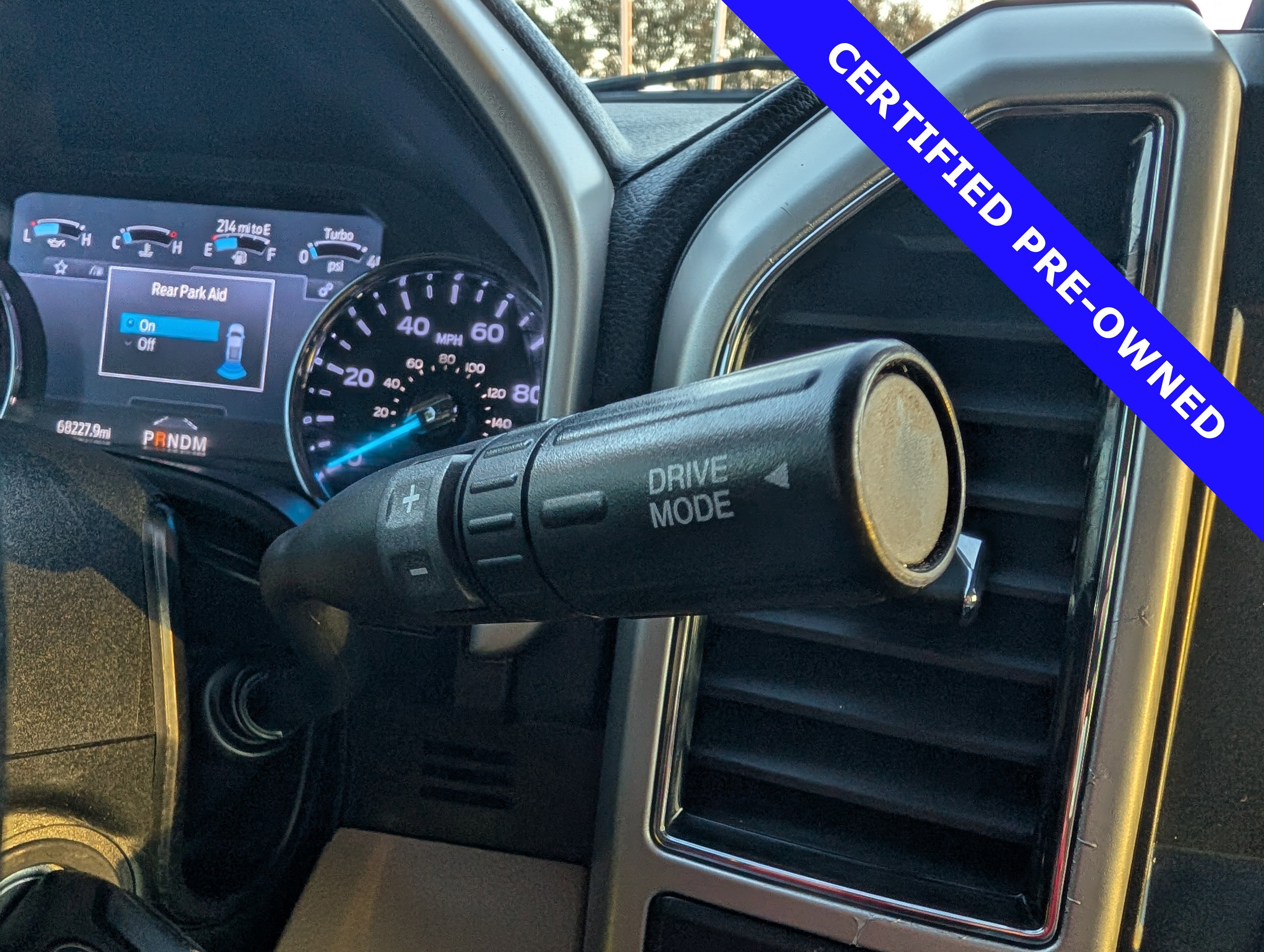 Certified 2020 Ford F350 Lariat w/ FX4 Off-Road Package image 30