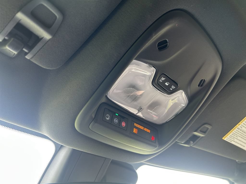 Used 2022 Chevrolet TrailBlazer RS FWD image 28