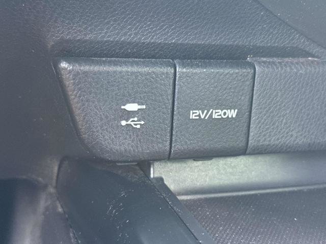 Used 2018 Toyota Camry XSE FWD image 23