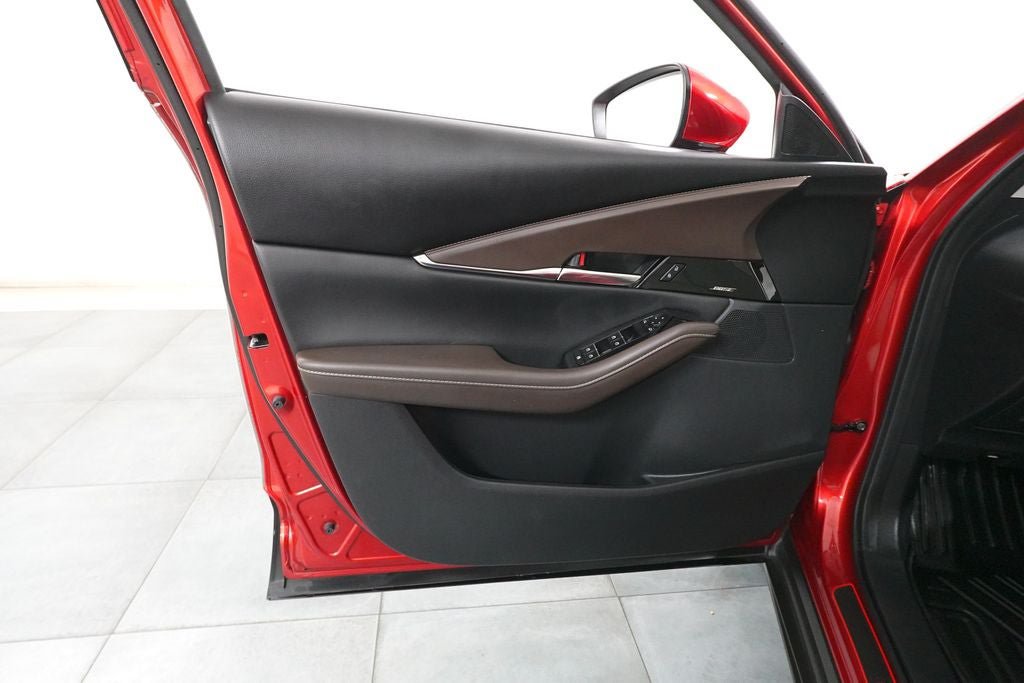 Used 2023 MAZDA CX-30 AWD 2.5 S w/ Premium Package image 23
