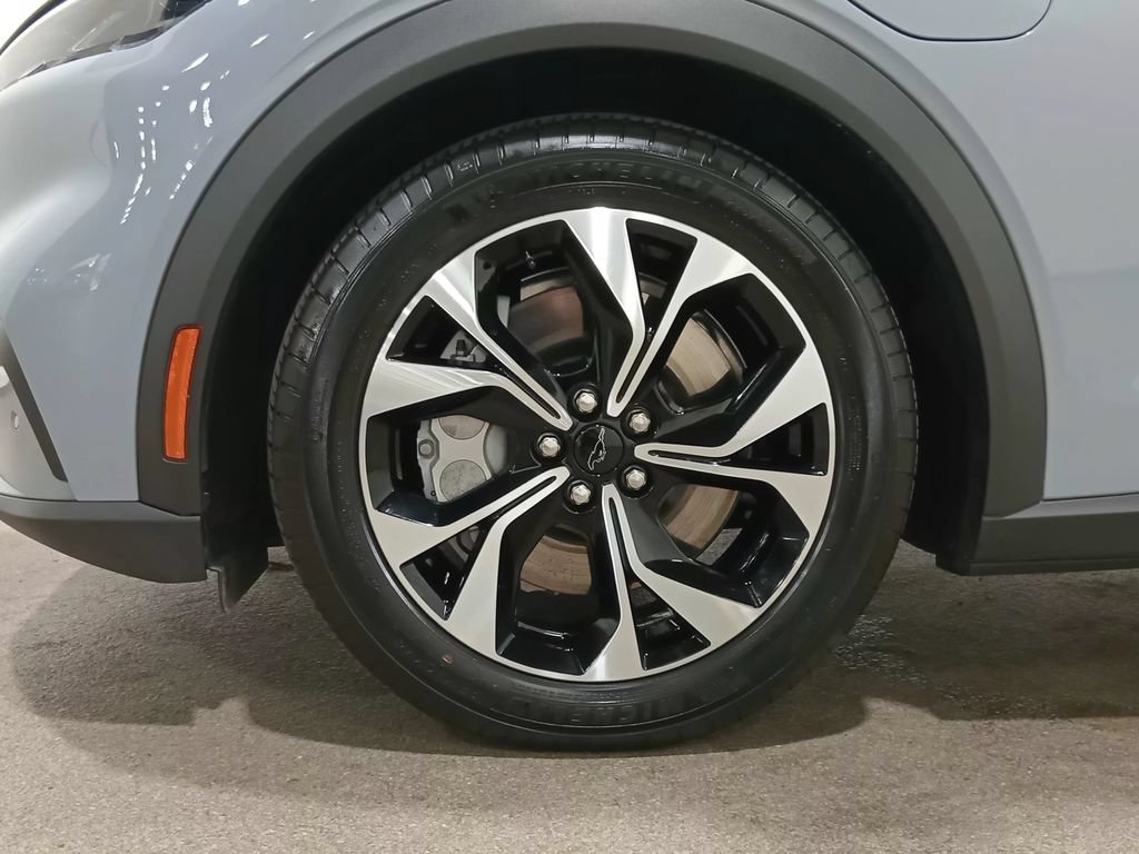 Certified 2025 Ford Mustang Mach-E Select RWD image 13