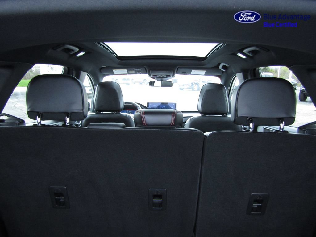 Certified 2023 Ford Escape ST-Line Elite AWD/4WD image 10