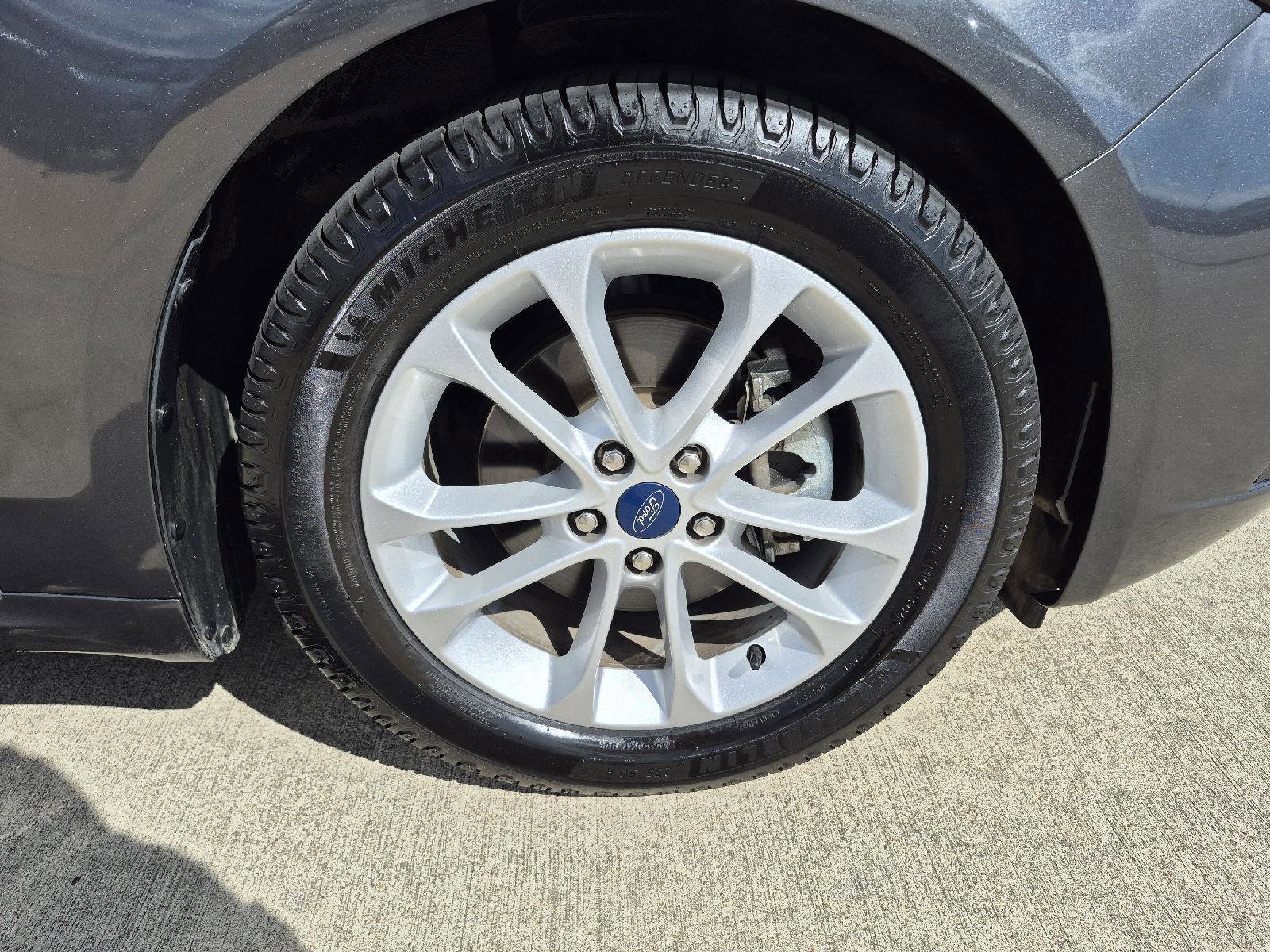 Certified 2020 Ford Fusion SE image 11