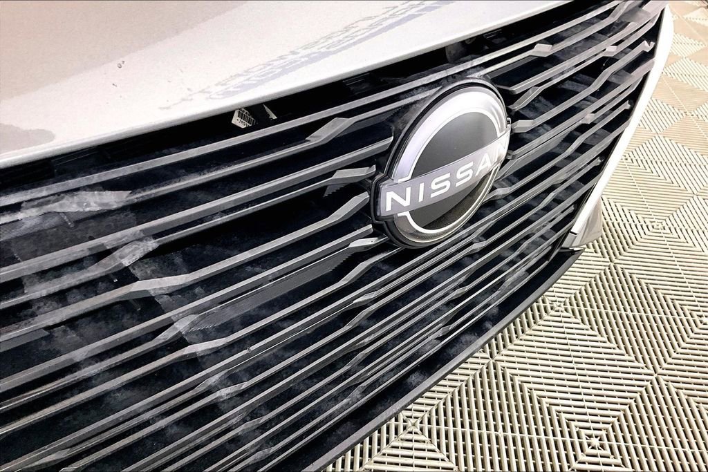 Used 2024 Nissan Altima 2.5 SV image 23