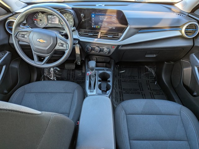 Used 2025 Chevrolet Trax LS FWD image 22