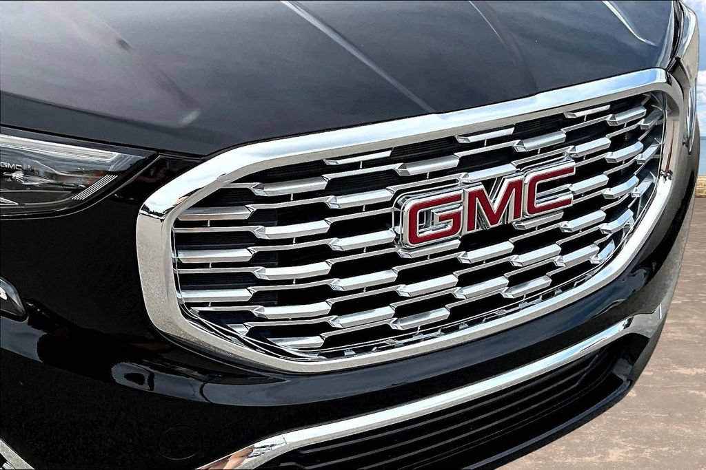 Used 2018 GMC Terrain Denali w/ Comfort Package AWD/4WD image 35