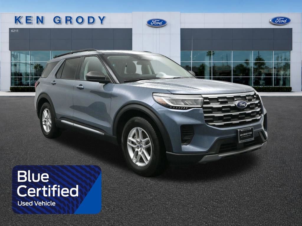 Certified 2025 Ford Explorer Active RWD image 1