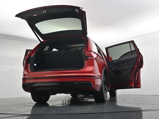 Used 2024 Volkswagen Tiguan SE R-Line FWD image 53