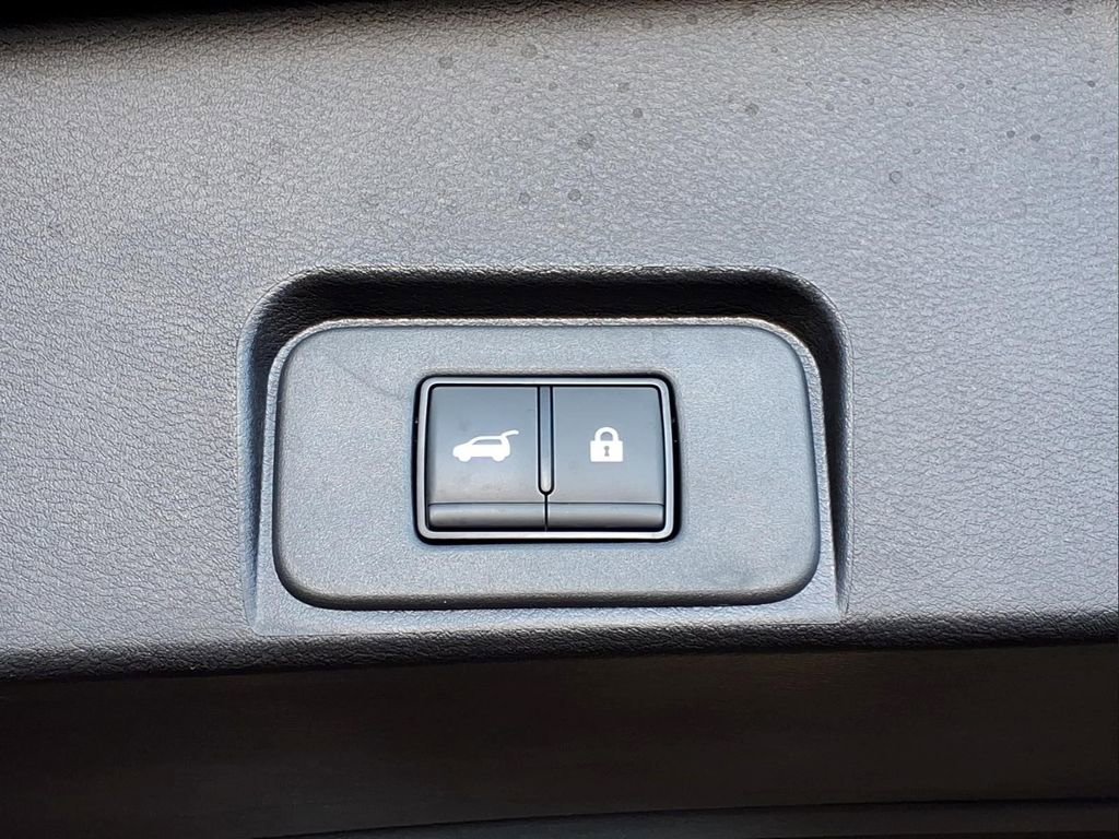 Used 2026 Nissan Rogue SV w/ Cold Weather Package AWD/4WD image 24