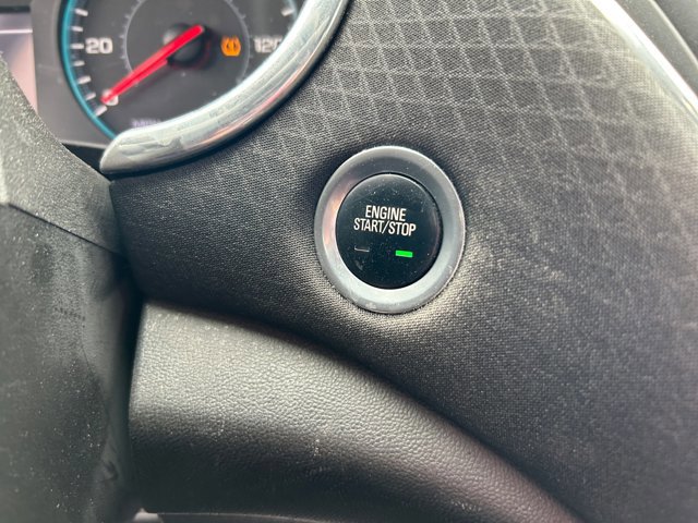 Used 2019 Chevrolet Malibu LT image 30