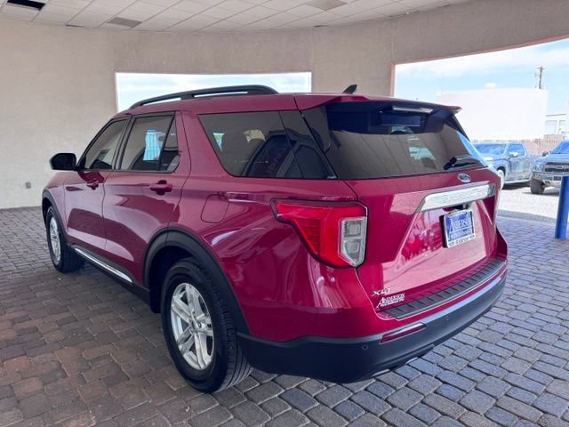 Certified 2024 Ford Explorer XLT RWD image 3