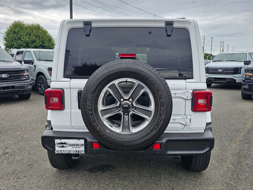 Used 2023 Jeep Wrangler Unlimited Sahara w/ LED Lighting Group AWD/4WD image 4