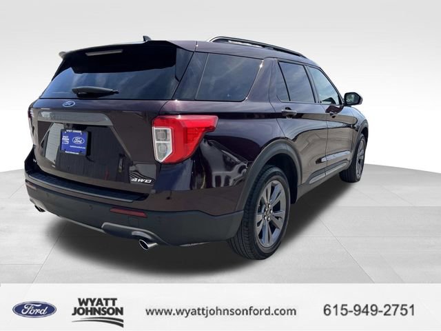 Certified 2023 Ford Explorer XLT w/ Equipment Group 202A AWD/4WD image 3