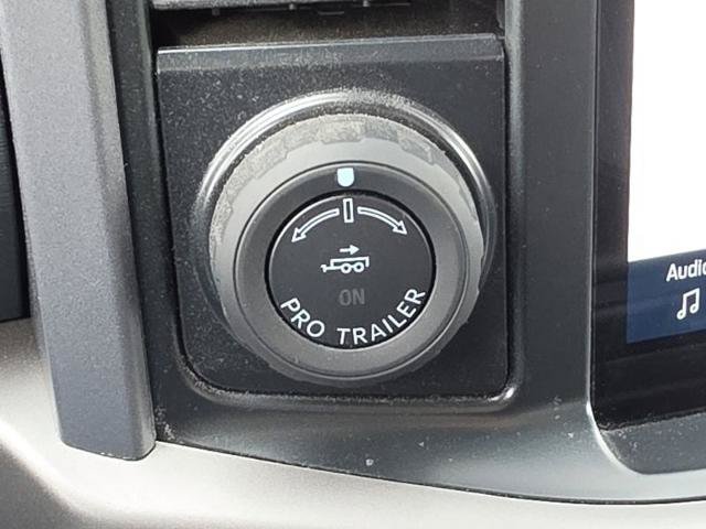 Certified 2025 Ford F150 XLT w/ Equipment Group 302A MID AWD/4WD image 22