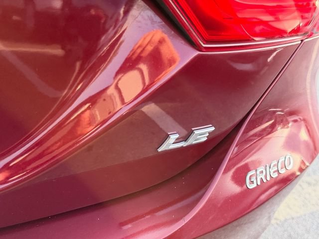 Used 2019 Toyota Camry LE FWD image 15
