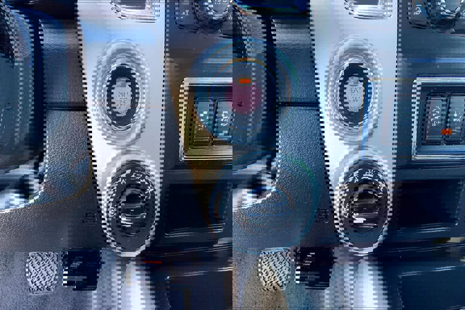 Used 2018 Nissan Titan PRO-4X image 30