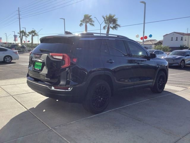 Used 2022 GMC Terrain SLT w/ Tech Package image 4