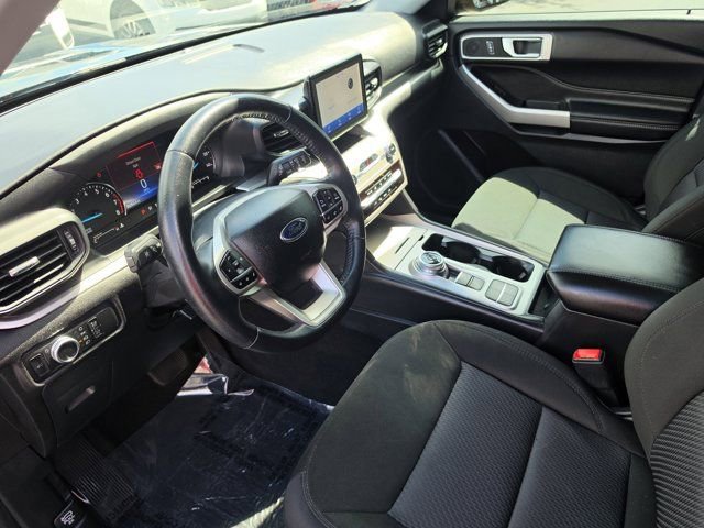 Certified 2022 Ford Explorer XLT RWD image 19