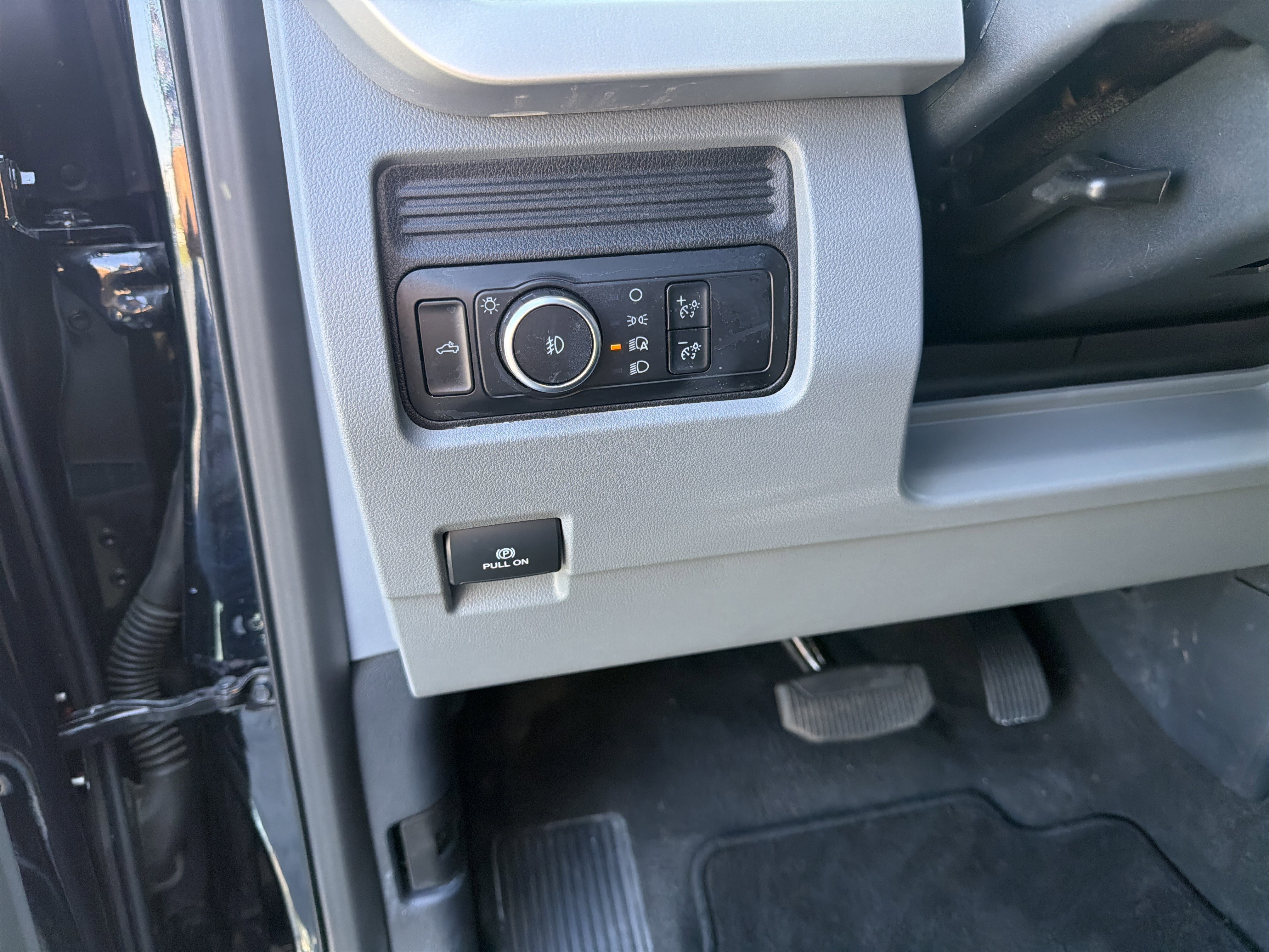 Certified 2025 Ford F250 XLT AWD/4WD image 54