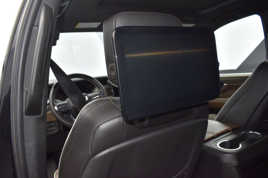Used 2025 GMC Yukon XL Denali Ultimate AWD/4WD image 19