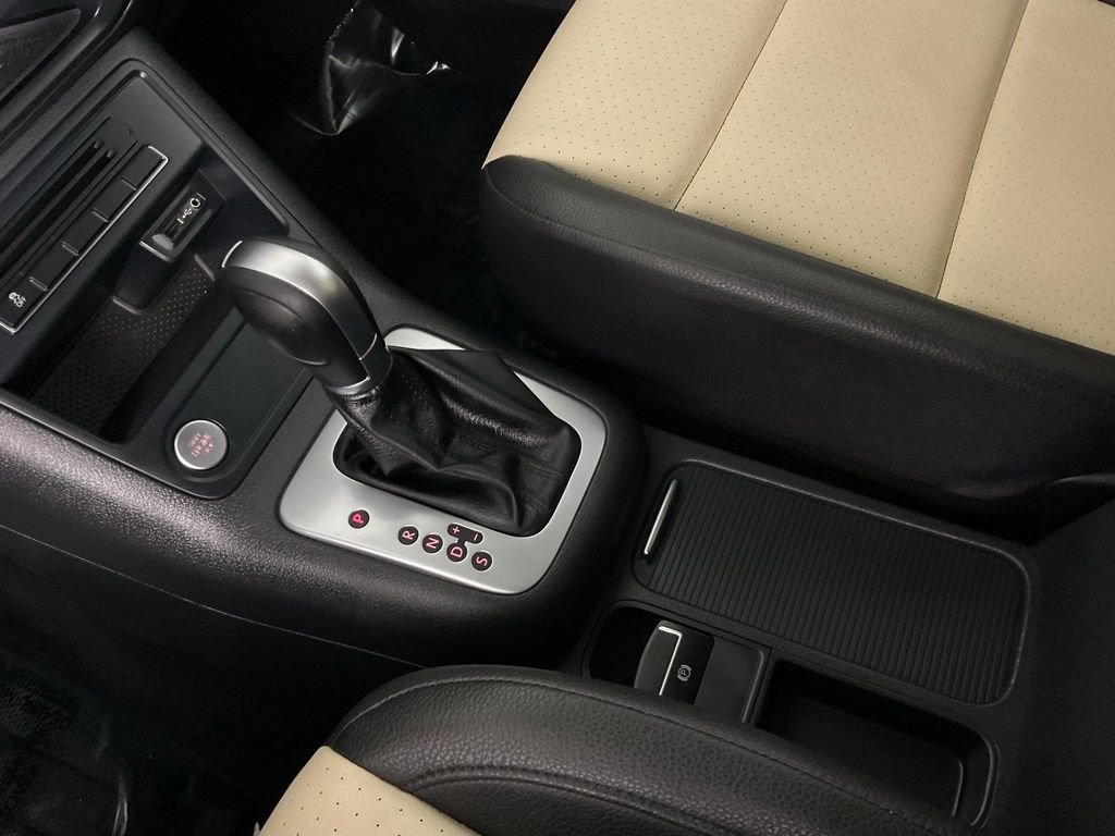 Used 2017 Volkswagen Tiguan S image 18