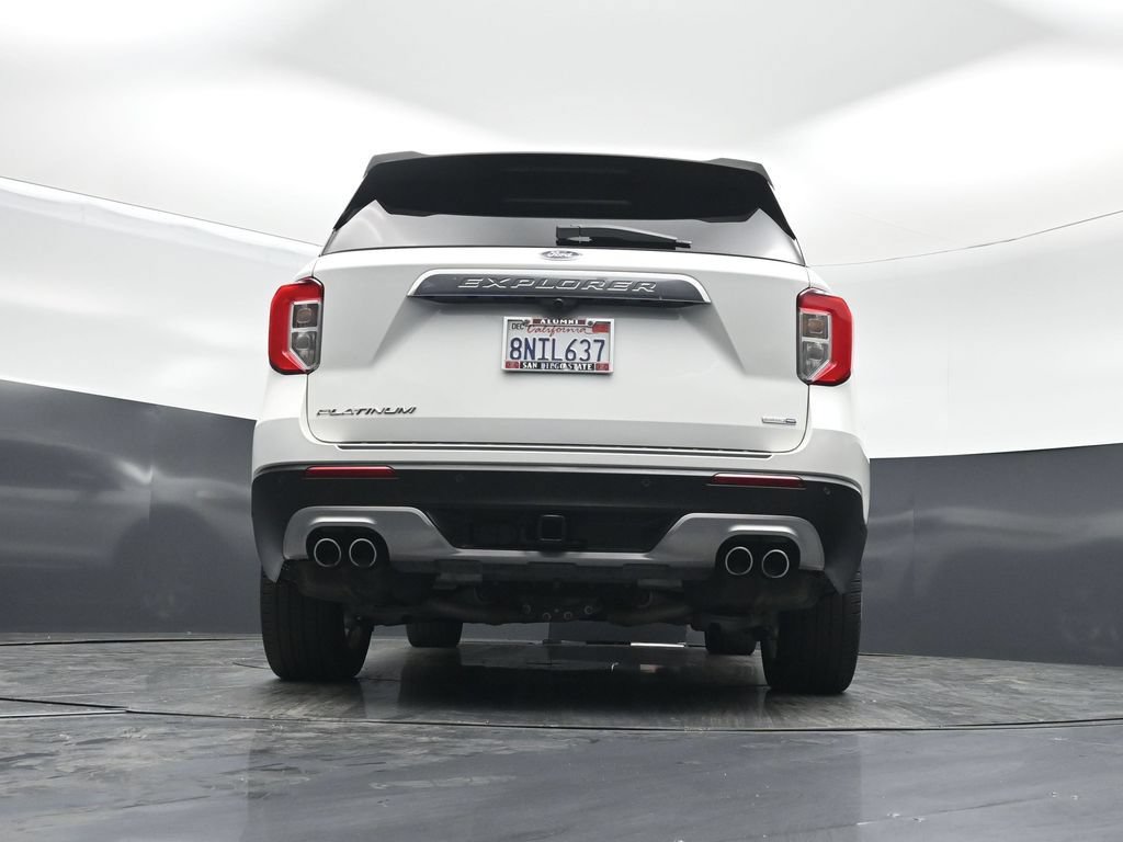 Certified 2020 Ford Explorer Platinum w/ Premium Technology Package AWD/4WD image 53