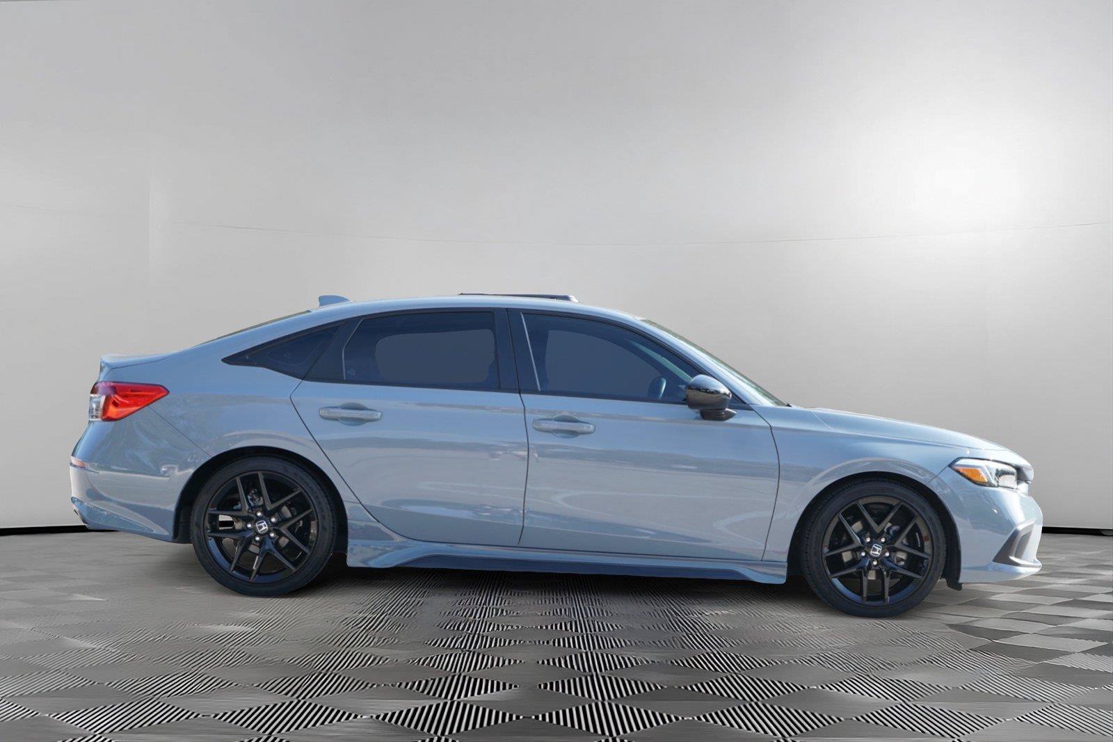 Used 2024 Honda Civic Sport image 4