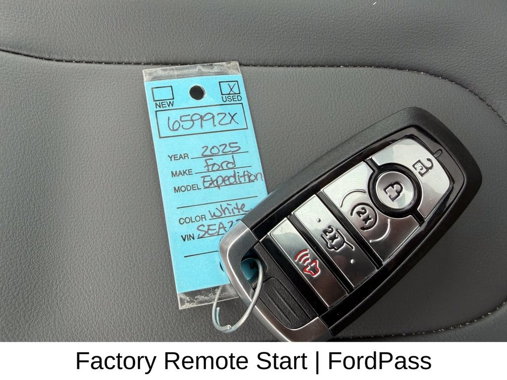 Certified 2025 Ford Expedition Active AWD/4WD image 31
