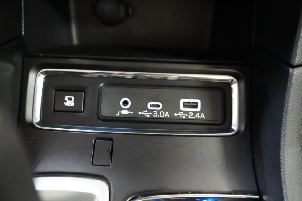 Used 2025 Subaru Ascent Limited w/ Popular Package #1 AWD/4WD image 41