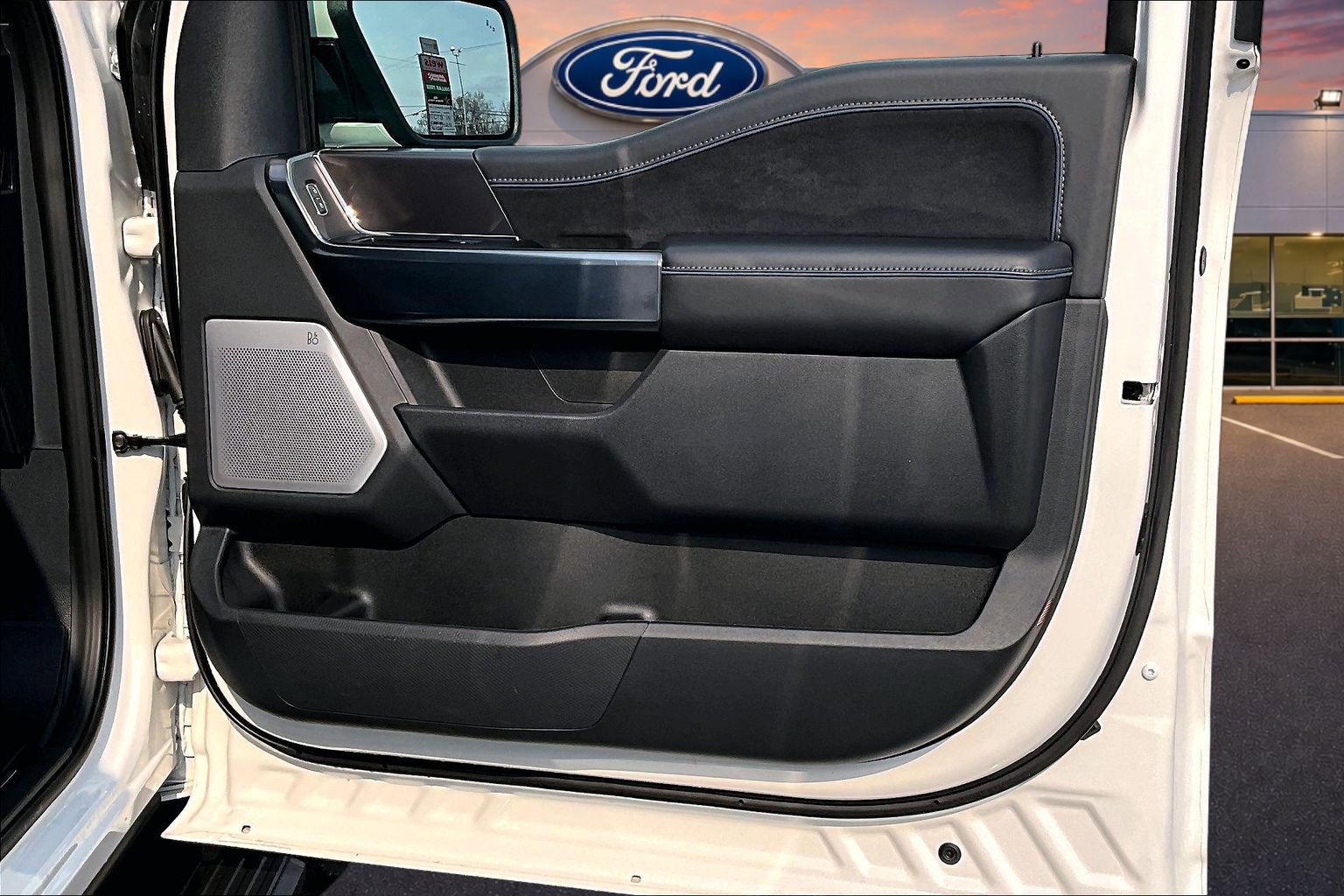 Certified 2025 Ford F150 Platinum w/ Equipment Group 702A High AWD/4WD image 25