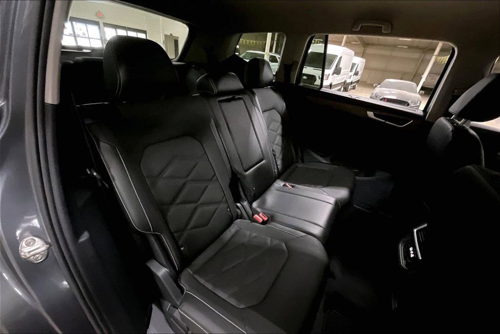 Used 2024 Volkswagen Atlas SE FWD image 25