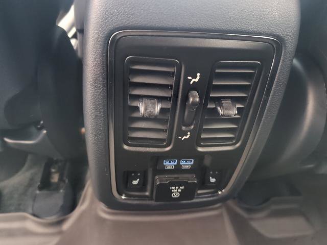 Used 2017 Jeep Grand Cherokee Overland image 14