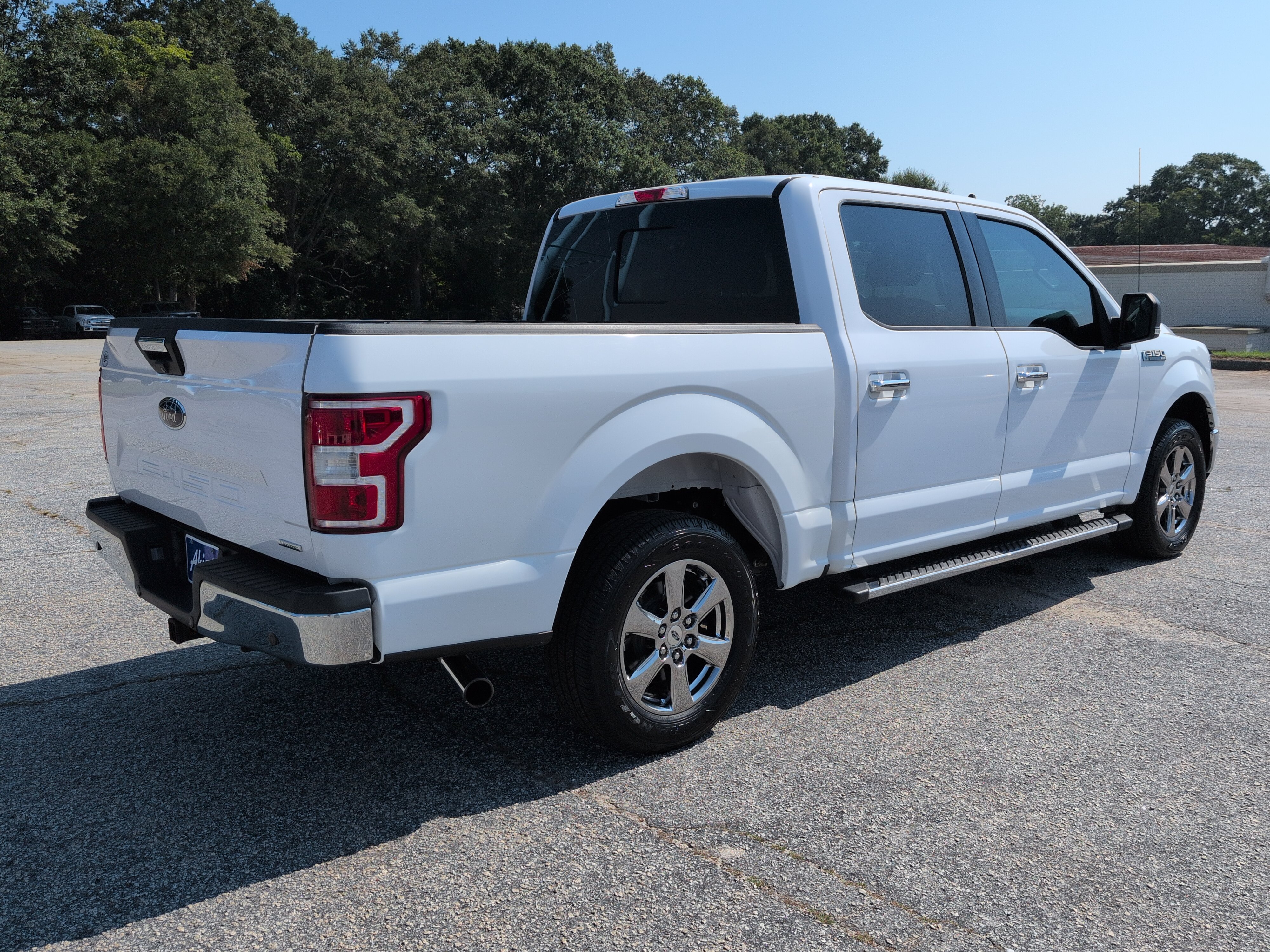Certified 2020 Ford F150 XLT w/ Equipment Group 302A Luxury RWD image 3