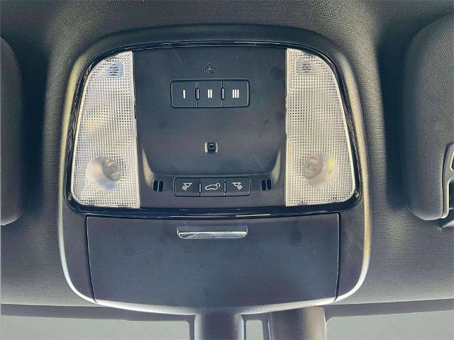 Used 2023 Dodge Durango GT image 25