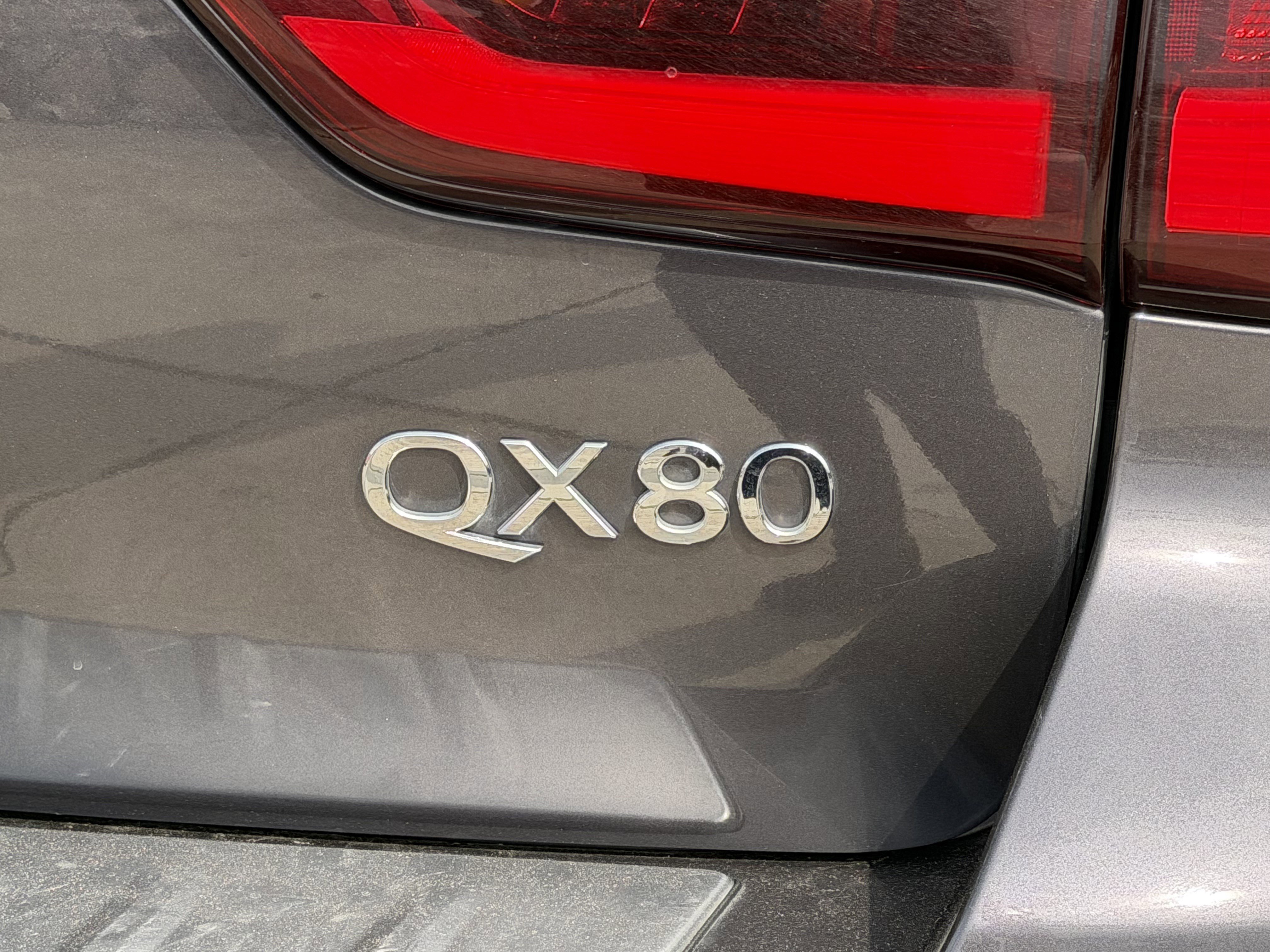 Used 2024 INFINITI QX80 Luxe image 10