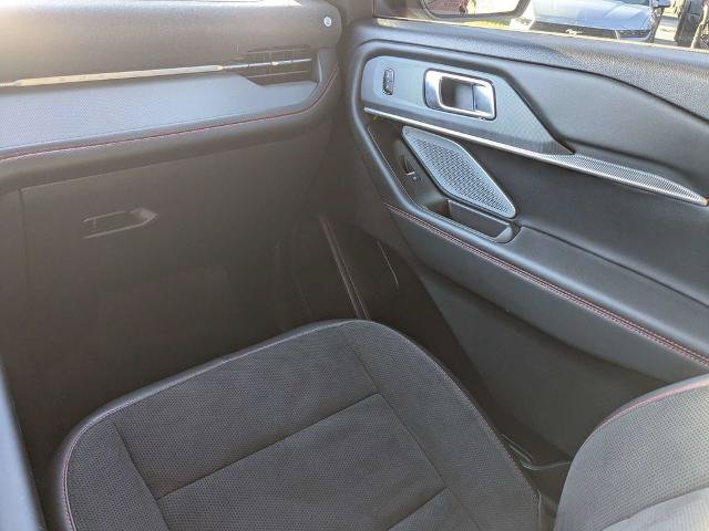 Certified 2025 Ford Explorer ST RWD image 19