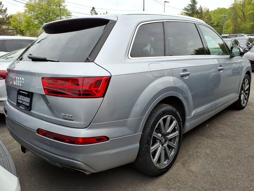 Used 2018 Audi Q7 3.0T Prestige AWD/4WD image 5