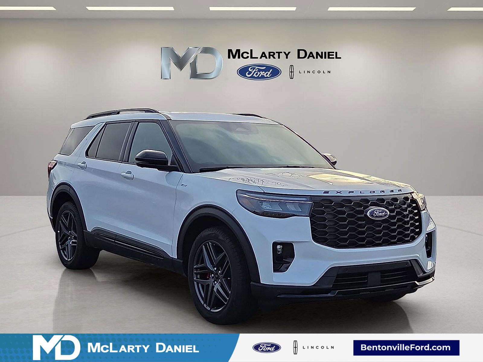 Certified 2025 Ford Explorer ST-Line w/ Premium Package image 1